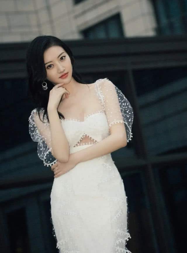 【景甜】有种实力“撩人”叫景甜，看到生图下的她后，这才是宅男的心肝