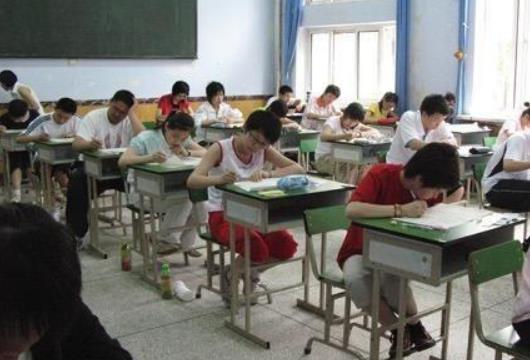 数学@70%的同学赞成数学退出高考，数学老师：数学过滤掉的就是他们