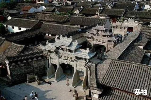 广安■不差钱“钉子户”：被五百强包围的深圳老宅，无人敢拆不是钱的事