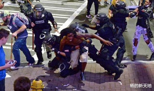 [迈克尔·乔丹]乔丹终于站出来了，或引发更大震动，特朗普最凶险的时刻来了