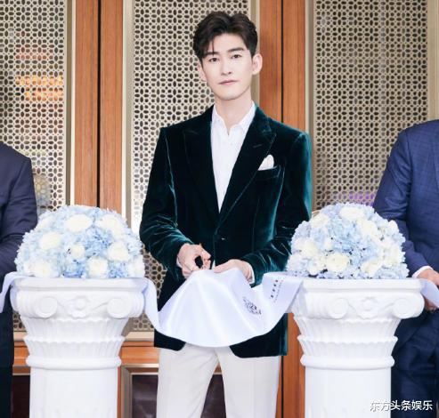 「郑爽」郑爽张翰复合?二人被扒戴同款钻戒,女方还大跳定情之作主题曲