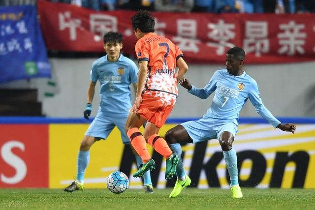 朴茨茅斯@今日心水二串一推荐:朴茨茅斯VS牛津联队+弗利特伍德VS韦康比