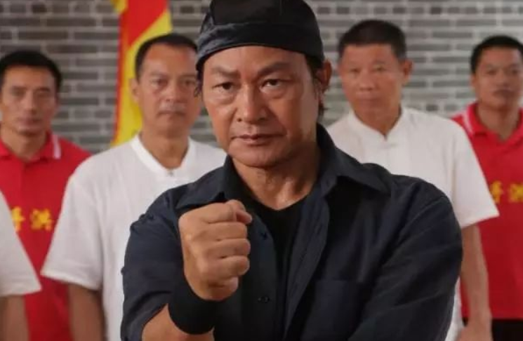 『成龙』成龙都惧怕的“高手”,曾获陆军上校军衔,却因踢伤了她内疚退圈