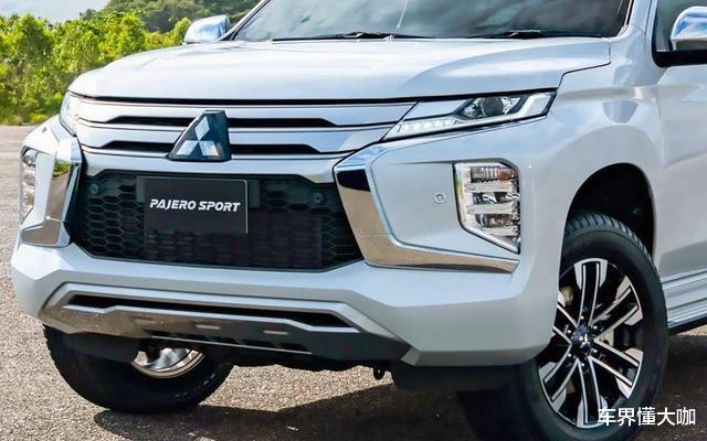 帕杰罗·劲畅|27.98万！进口7座SUV配3.0升V6引擎，越野性能不输普拉多