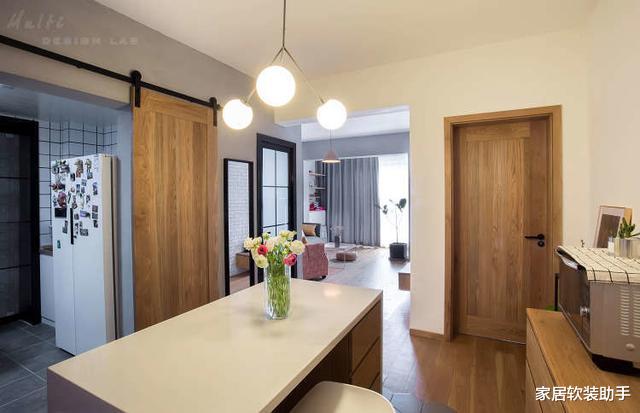 ##68㎡小家,吧台代替餐桌,实用又有情调,进门就被迷住,晒晒!