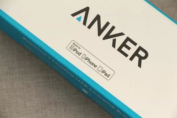 电子商务|80后小伙卖手机配件成就300亿身价，660亿神话成为跨境第一股！