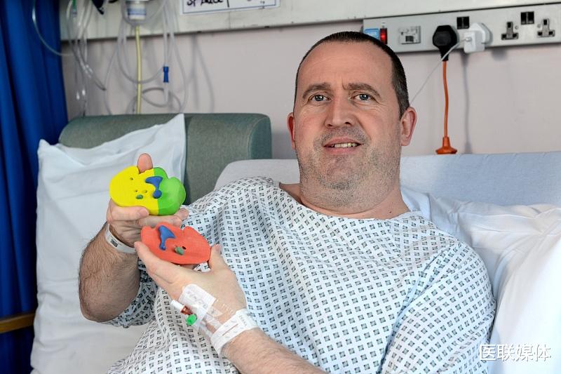 疾病：肾病会上脸？肾不好的人，脸上多有4个特点，不妨自查