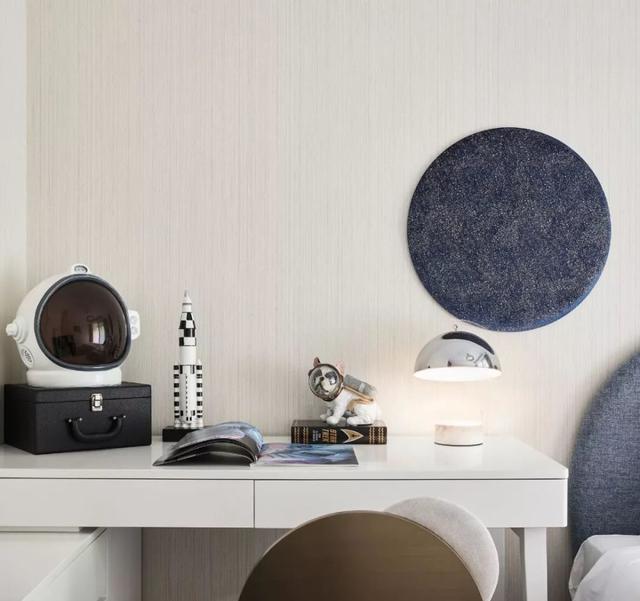 低调平实的叙事向度，于日常生活拾趣