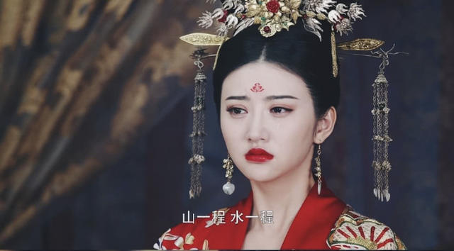 【眼霜】梵娅:31岁景甜晒健身惊艳照片,柳叶眉新造型超温柔!