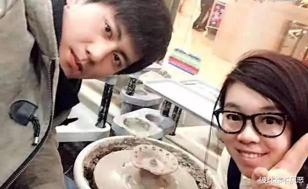 非诚勿扰|被非诚勿扰所有女嘉宾灭灯的他，临走抱走女导演，两人现况如何了