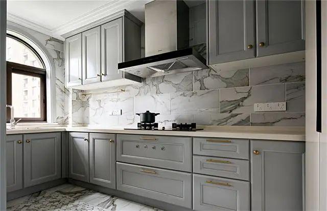 『方磊』欧式混搭四居室，看到这么美的家，装修花高价也是值得的