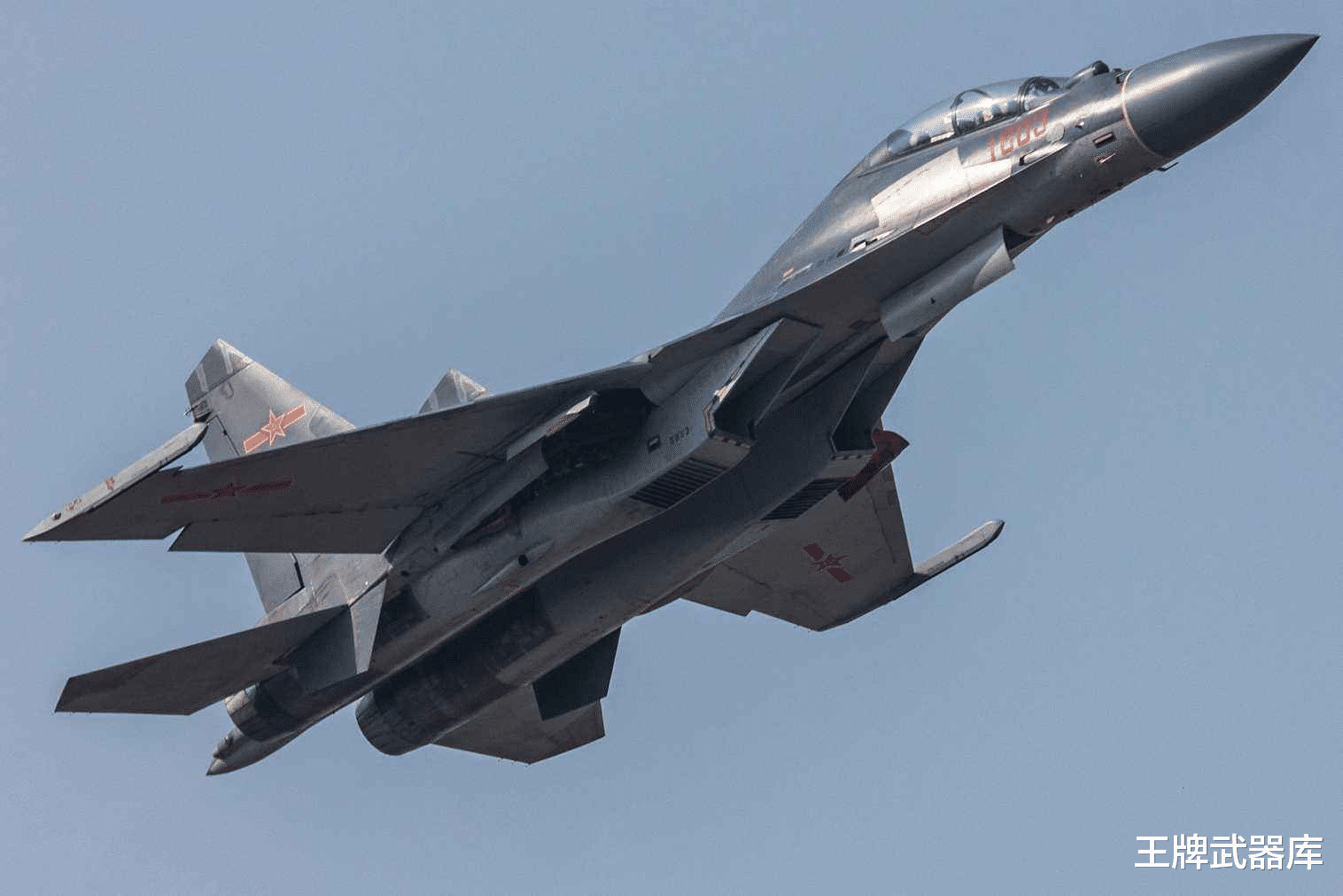 歼-16|战力仅次于歼-20，歼-16战机生产线火力全开，装备数量已超160架