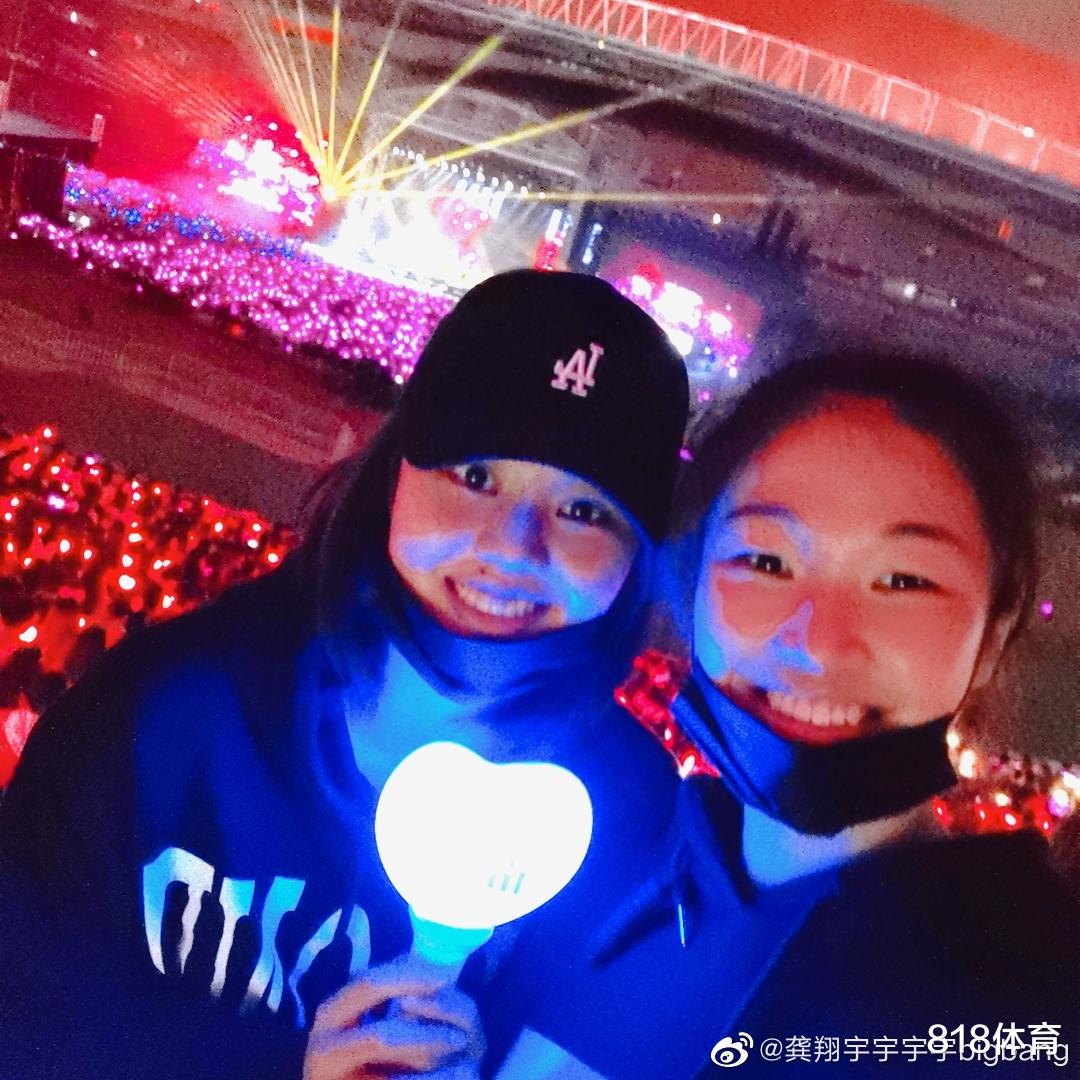 【龚翔宇】中国女排5朵金花冒泡！袁心玥丁霞为龚翔宇庆生，姚迪小宇美颜4连拍