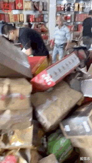 视觉志|洪水后女老板亏2000万，骂她的人点赞超17万？