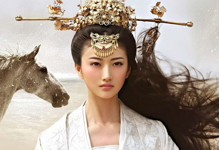 刘亦菲■娱乐圈中“有我出演，必属烂片”的演员，怎么会有刘亦菲呢？