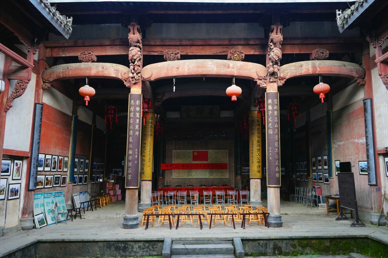 歙县|下个月，皖南这个云端上的古村，将变成秋的调色板