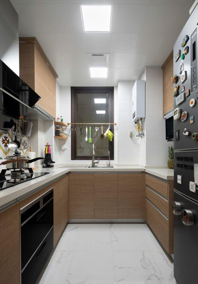 『』她家89㎡，坚持“去客厅化”，卧室合二为一，反而更实用漂亮