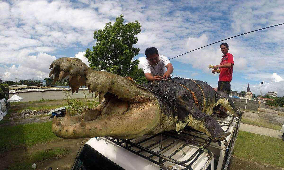 太空：30个世界之最的庞然大物，最大的发动机比13层高楼还重，简直开眼