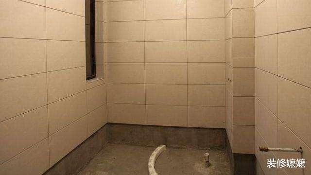 |头一次见卫生间瓷砖留空一排,开始以为工人偷懒,问完才知优点多