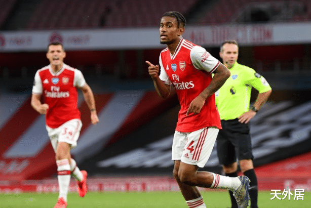 美国|利物浦轰然倒塌！一场1-2无缘缔造英超积分纪录，克洛普失望不已