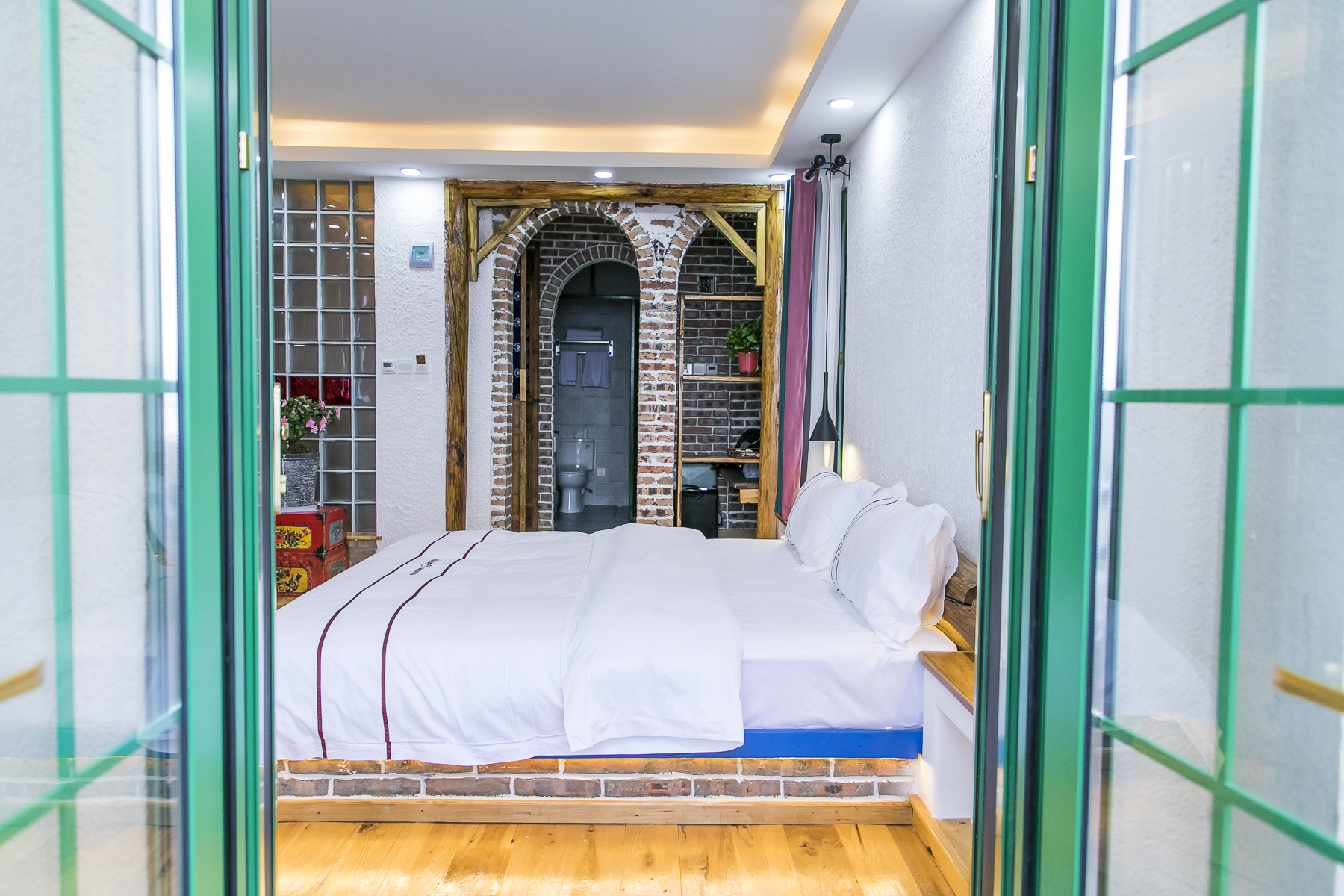 [旅行]五一最适合老年人的6个旅行地，鸟语花香，幽静惬意，住下不想走