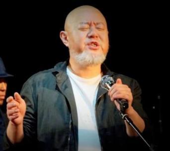 霍尊@霍尊：母亲为他退出乐坛，父亲火风重组家庭后，母亲继母胜似姐妹