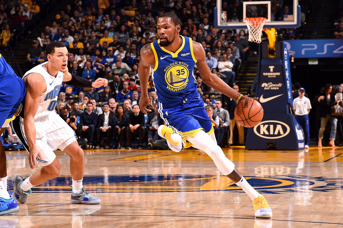 德怀特·霍华德|重磅消息！霍华德在和湖人谈续约了，老詹表示他值得湖人这么去做！