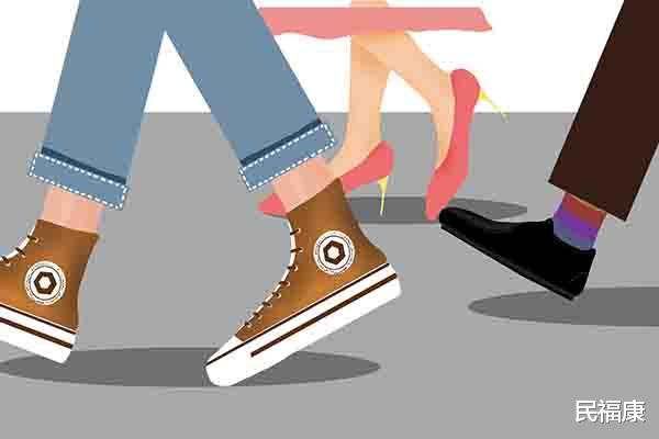 「养生」日行万步到底是养生？还是伤身？坚持走路的人，后来怎么样了？