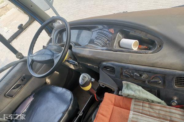 房车|这可能是最早的生活舱卡车,解放四大房车版你见过吗?