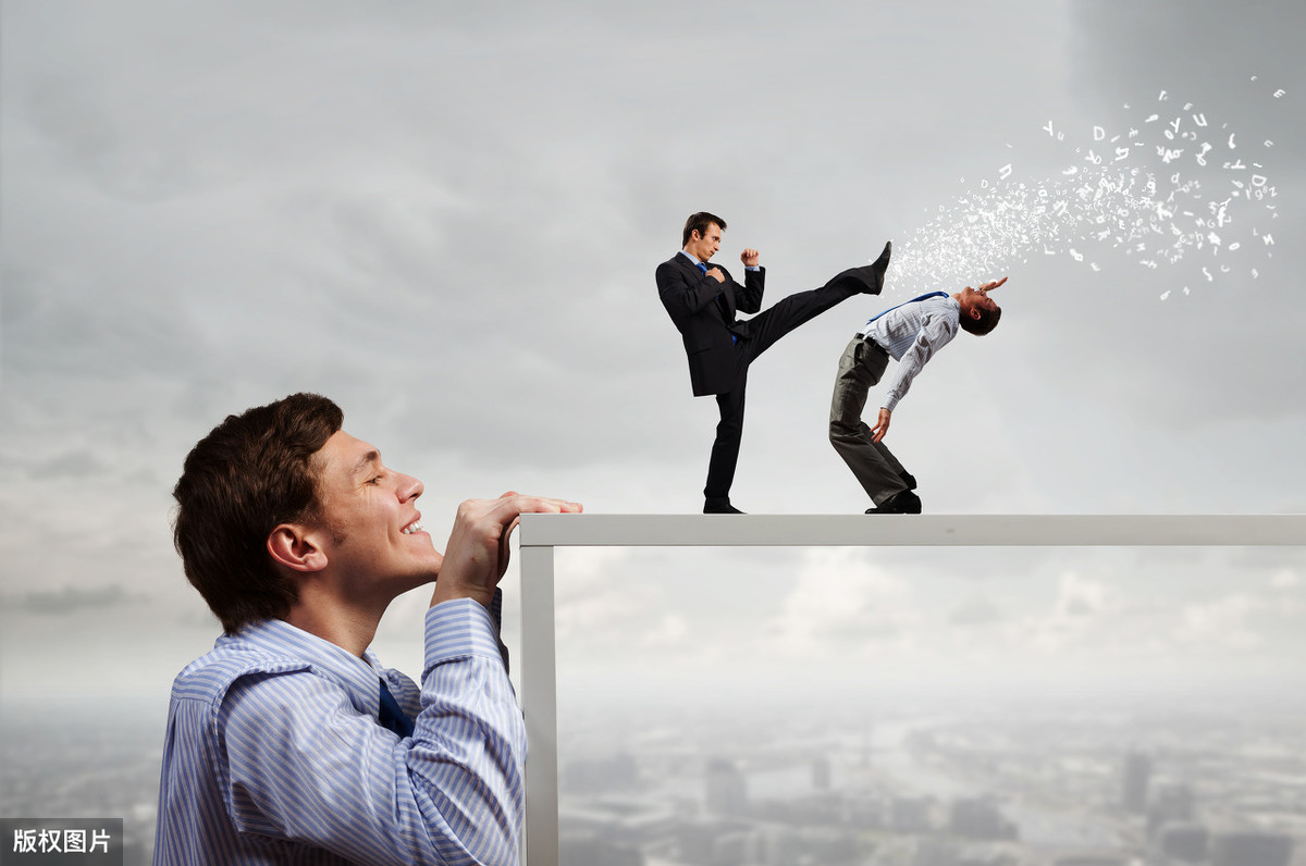 离职：离职后该不该跟前同事再有联系？