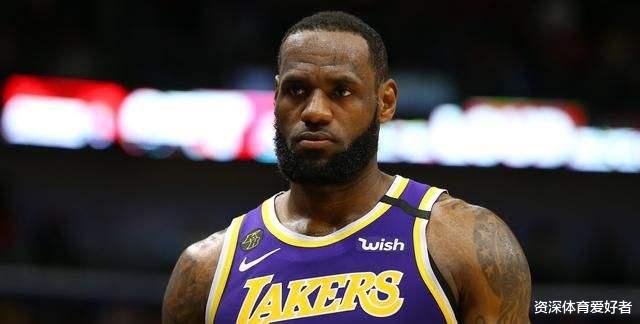 『斯蒂芬·库里』库里：我认为现役联盟除了詹姆斯之外，只有两位球星个人能力比我强