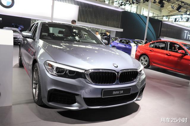 宝马5系■价格更低的宝马3系实用性越来越强,宝马5系还值得买吗?