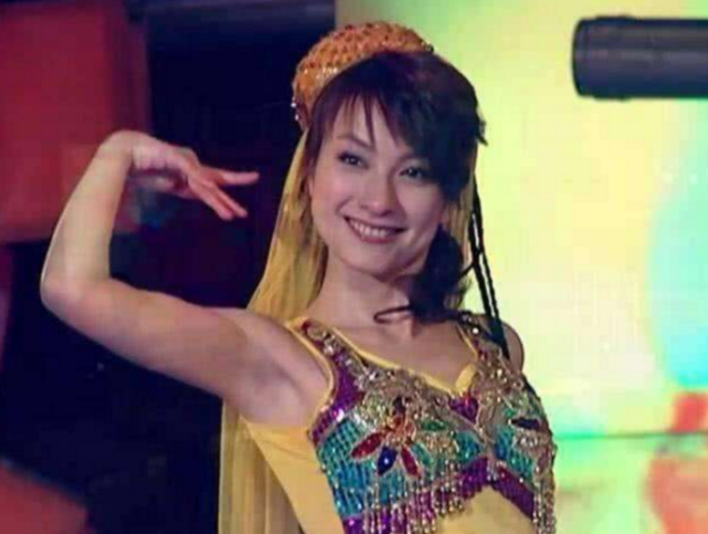 「快乐大本营」主持快本14年, 如今却被爆出“欺骗”亿万观众, 隐藏太深了