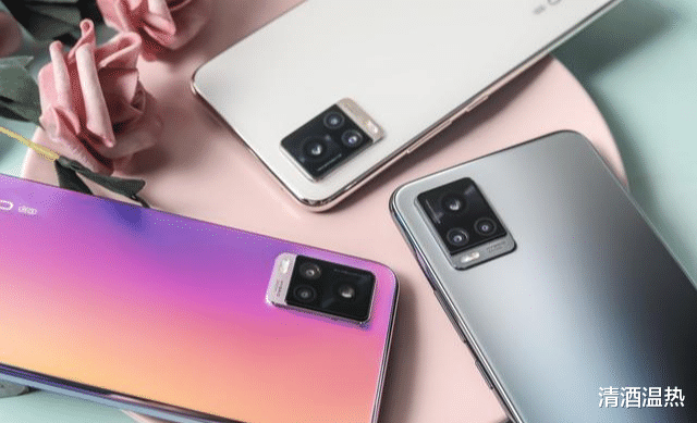 CPU|推荐三款自拍表现优异的手机。