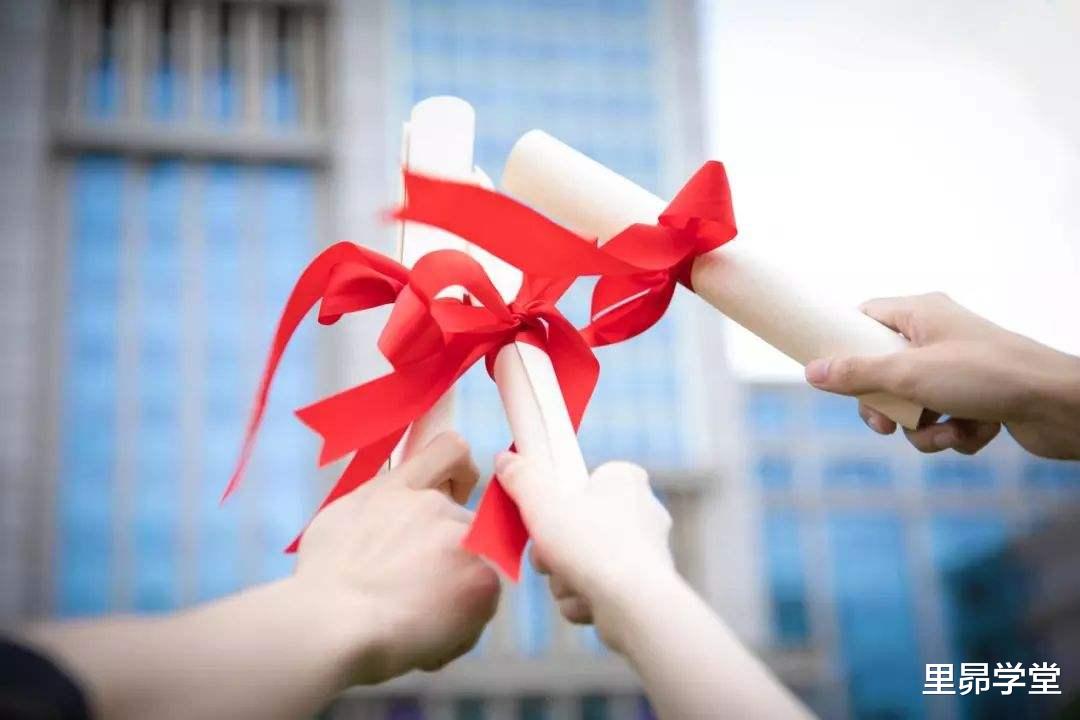 大学|大学这3个专业看似火爆，实则学不好就失业，报考前定要三思后行