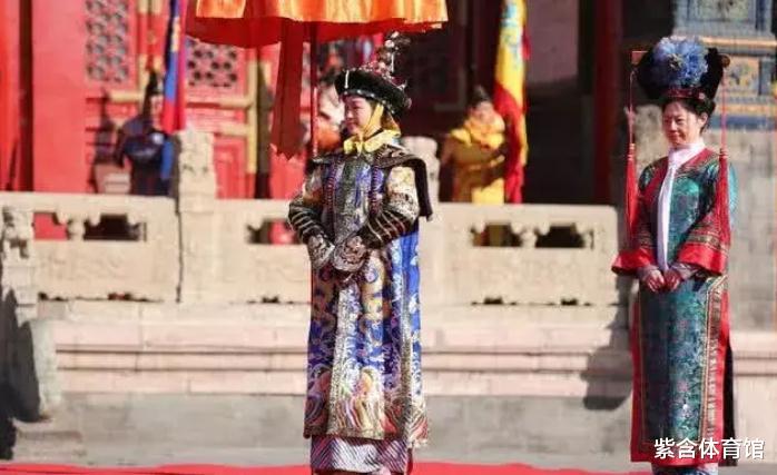 『刘德华』她是清朝真正的格格,从不演后宫戏,却愿意为刘德华演一次格格