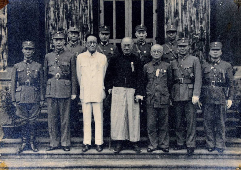 李济深|曾和我党有血海深仇，三次被开除党籍，建国后为何地位仅次主席?