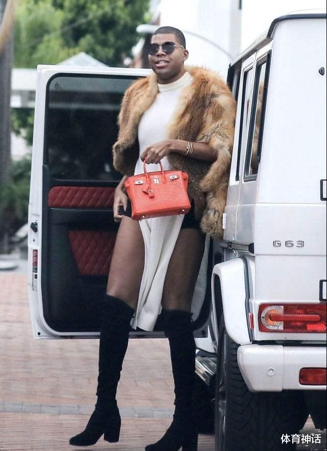 德维恩·韦德@生儿育女？韦德12岁儿子变性后亮相，一头粉发仙气飘飘不输EJ酱