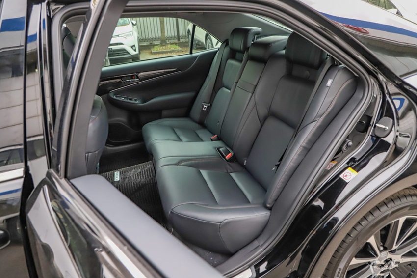 大众途昂|从72万跌到23万！曾比奥迪A6高贵，起步2.0T，开10年不动螺丝钉