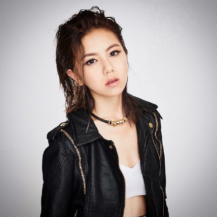 『邓紫棋』华语歌坛年轻代表，邓紫棋的乐坛之路，星光璀璨到事业受挫