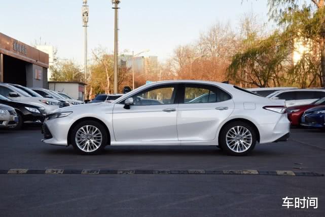 「奔驰S级」26岁，36岁，46岁能开上这四款车，那说明你已经非常成功了