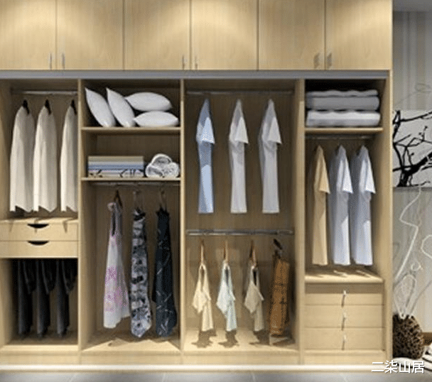 |怪不得日本人的家都很干净整洁,看衣柜就明白,拍照回家学着装!