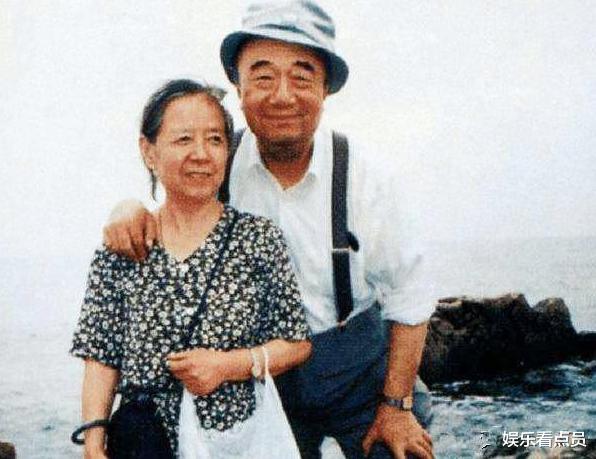 李丁|10年前,在老戏骨李丁葬礼上,邓超刚到现场,张国立大吼:滚出去