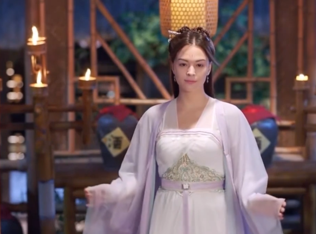 六宫粉黛无颜色,可就在杨贵妃深入人心的时候,王舞出现了,虽然这部剧