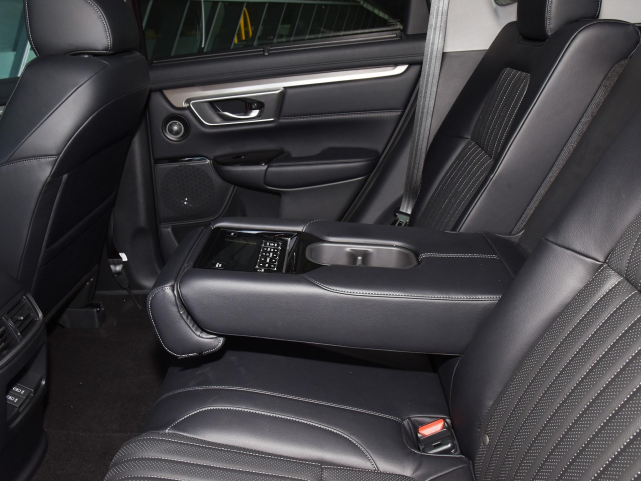 本田CRV|铁了心要取代荣放,比汉兰达还漂亮,1.5T爆193马力,一公里才3毛钱