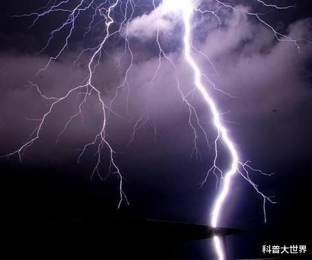 『卫星』闪电最长能有多长？科学家监测到最长闪电，超过北京到郑州的距离