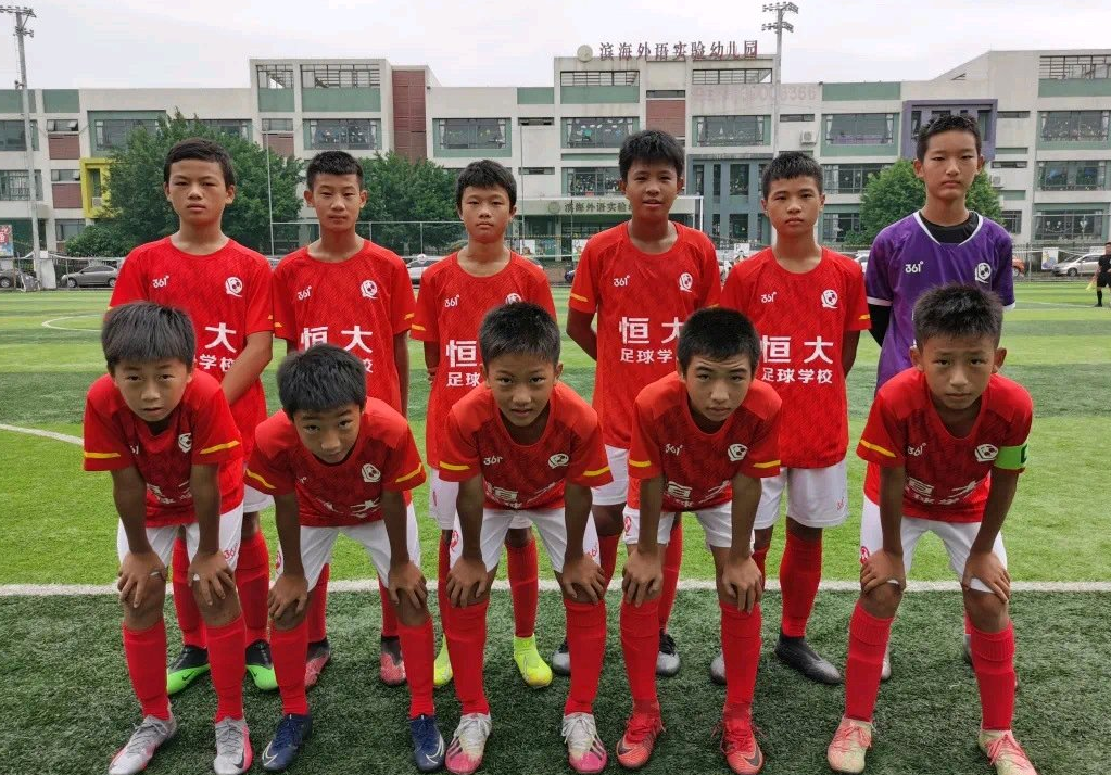 广州恒大|7胜1平！广州恒大2王牌梯队全踢疯了：狂轰27球不败夺2冠军庆双节