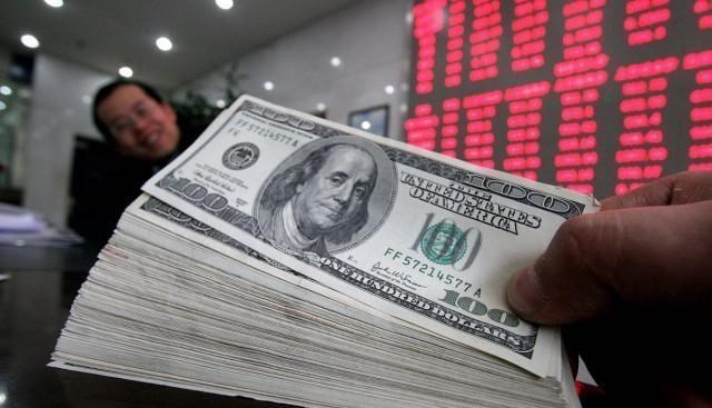 银行员工坦言:2021年想每月多领4000元,只需在银行存够这个数