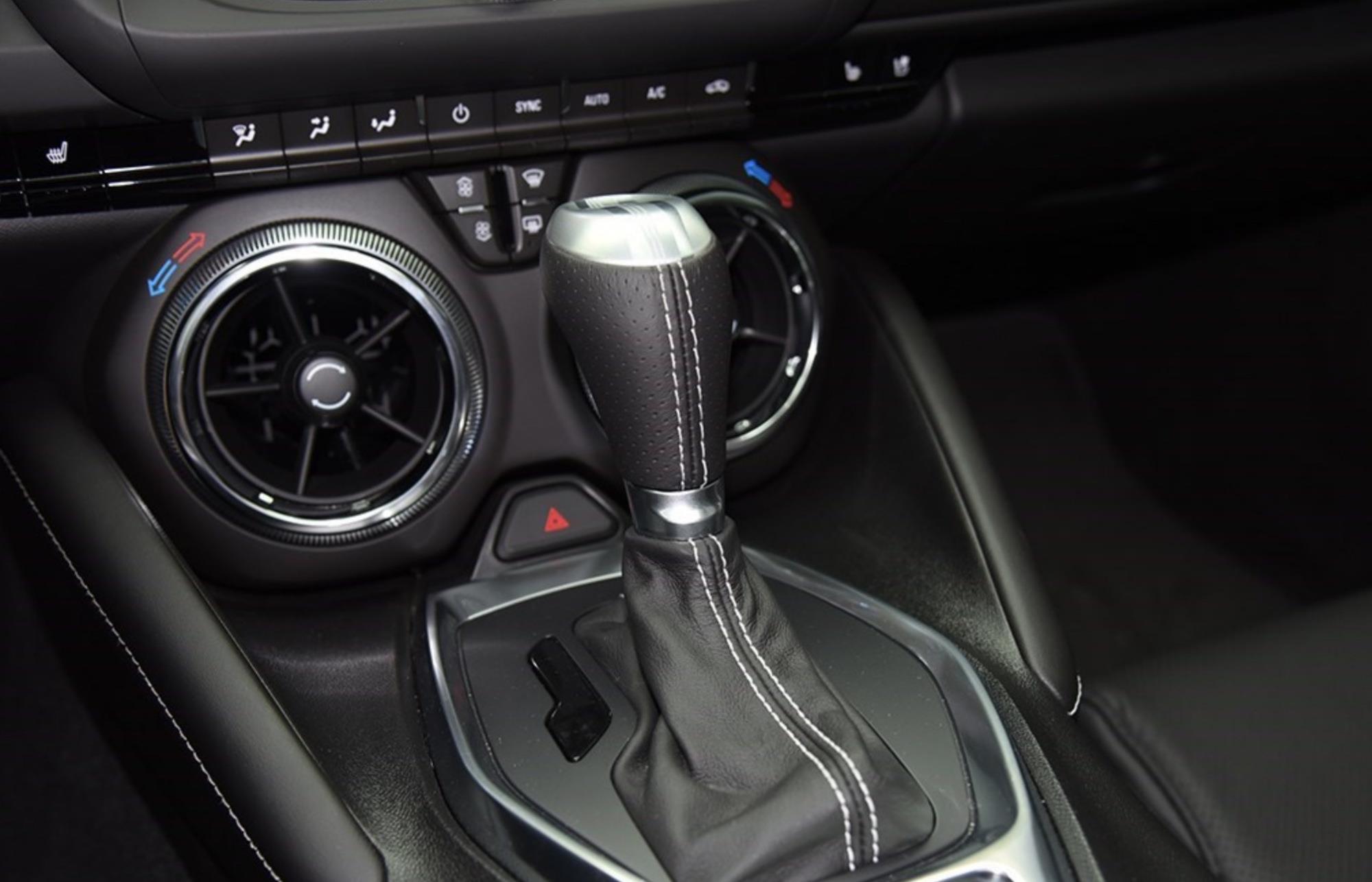 『雪佛兰科迈罗』39.99万圆你跑车梦，前置后驱，5.9s破百，开出去迷倒一大片