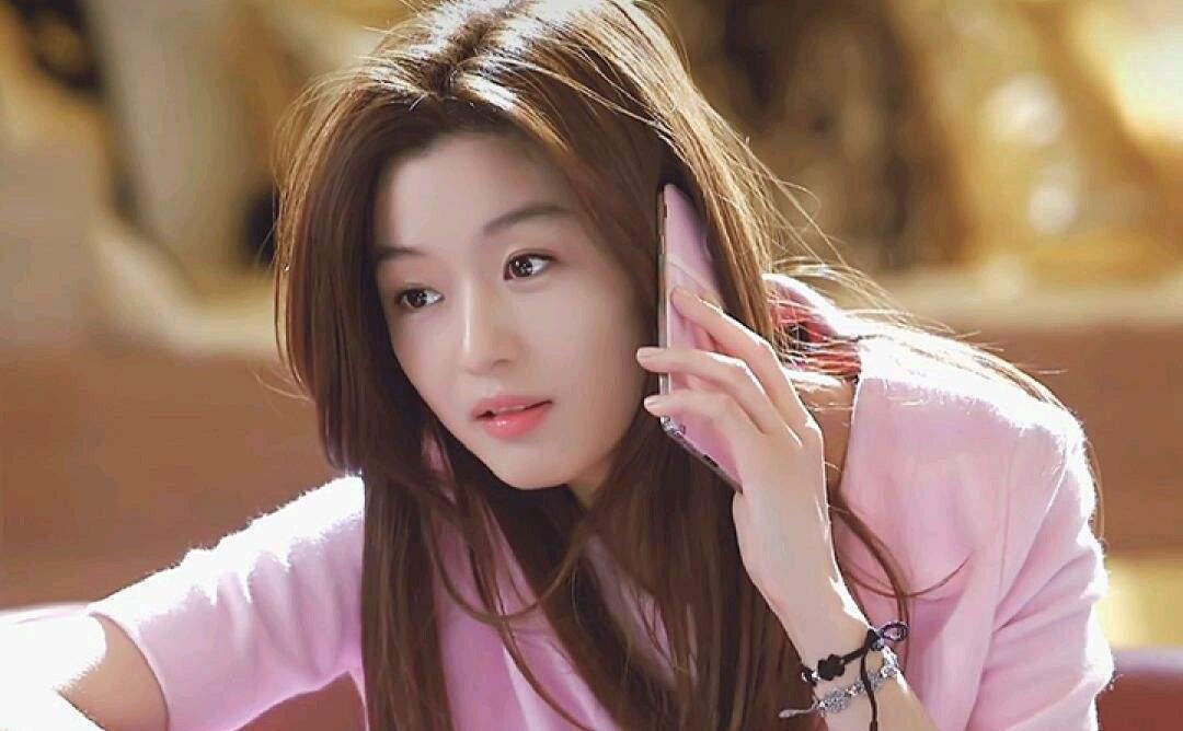 宋慧乔|韩女星片酬排行榜出炉!她以1集1亿的天价,打败孙艺珍、宋慧乔